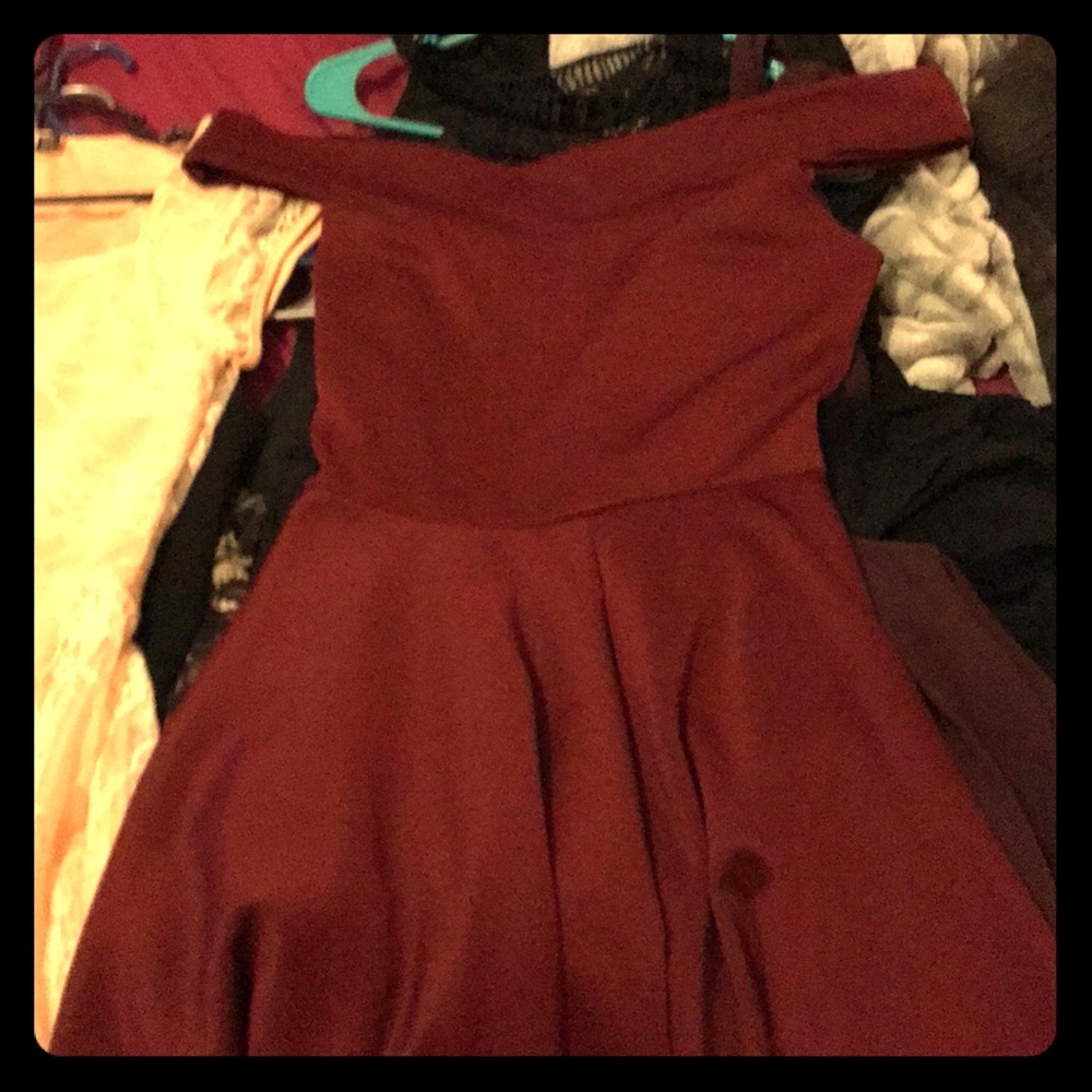 Off the shoulder dark red mini dress